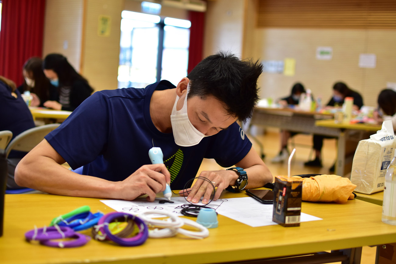 20210323092908777-1941650610 STEM教師發展日3D pen